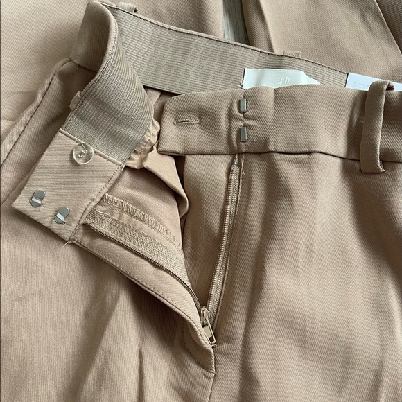 Women’s H&M Tapered Slacks Woven Stretch Fabric Size 2 NWT - Picture 8 of 8